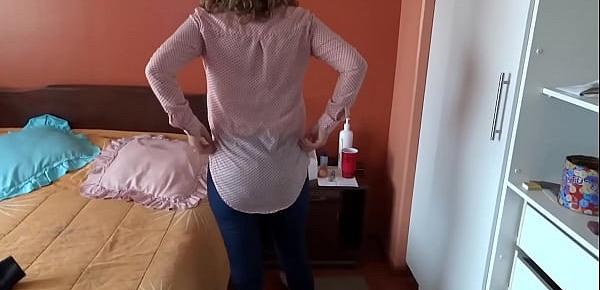  Mature Latina mom with hairy pussy shows off to her house employees to get them to masturbate and fill her with cum - ARDIENTES69